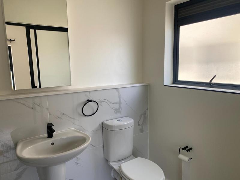 To Let 1 Bedroom Property for Rent in Richwood Western Cape